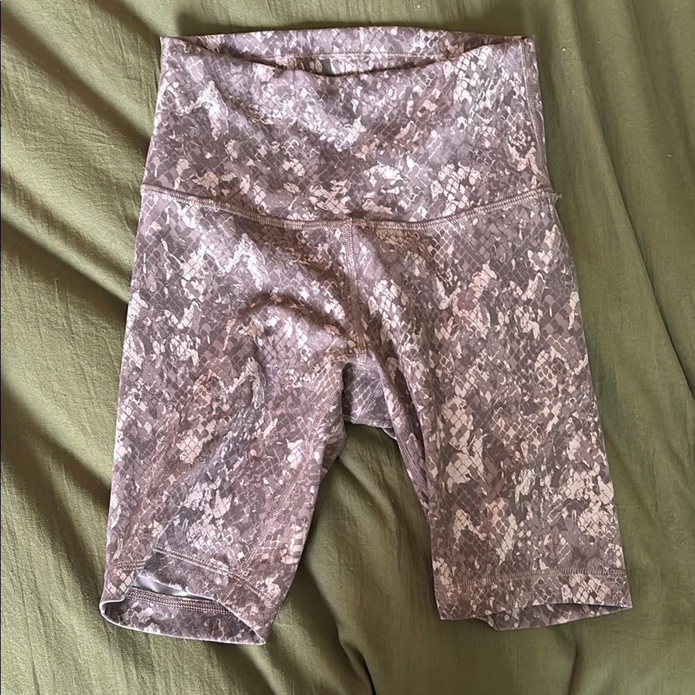 Women's Lululemon Biker Shorts - Snakeskin print
